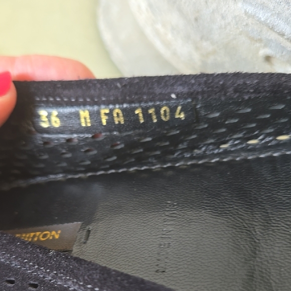 Louis Vuitton Black Loafers with Gold Accents LOGO - Picture 10 of 15